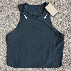 Nike Womens Medium AeroSwift Dri-FIT ADV Racing Cropped Tank Top Black FN2713